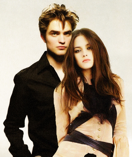 edward-cullen-and-bella-swan